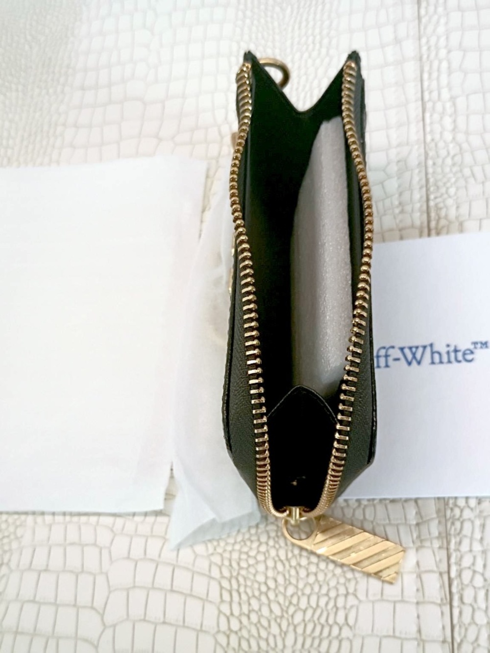 Rare (Hard to Find Brand New) Off-White Black Leather Zip Key Pouch Wallet Card - Picture 8 of 11